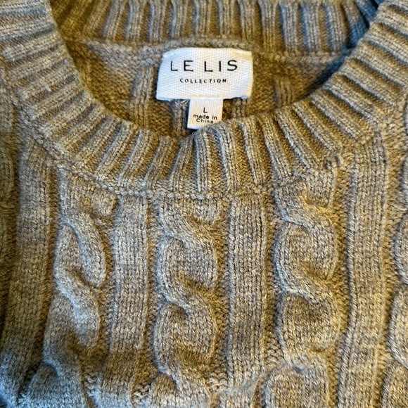 Cropped sweater - Picture 4 of 4